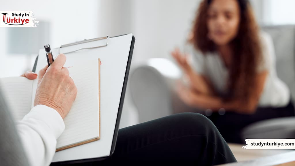 الدراسة في تركيا كلية الحقوق