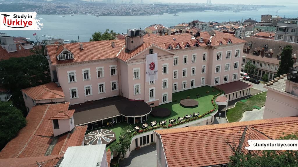 جامعة اسطنبول كينت