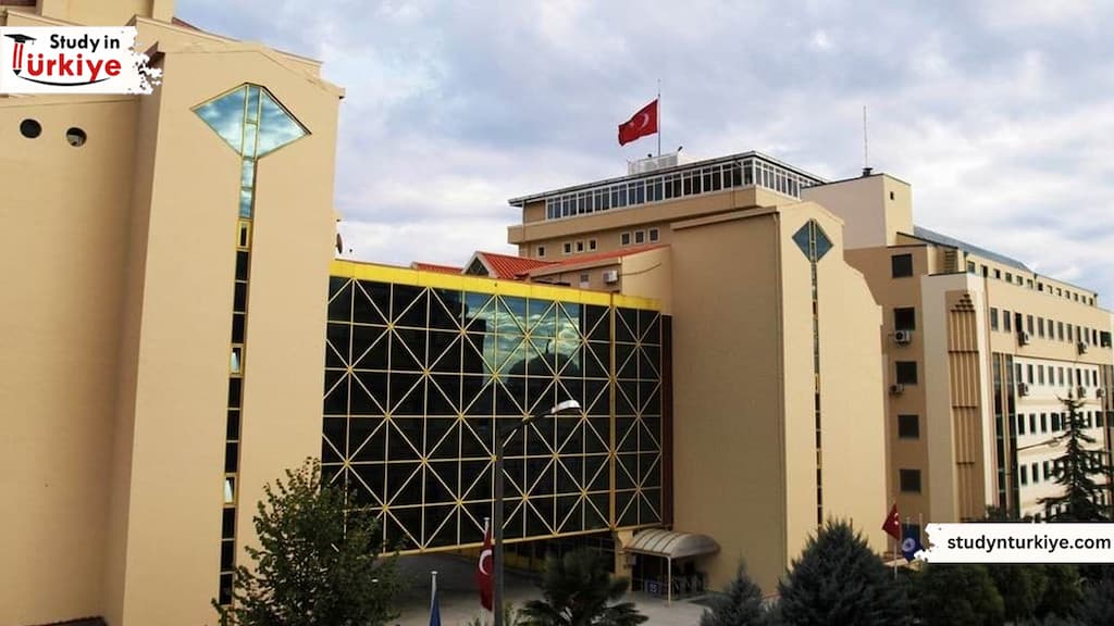 جامعة دوغوش في اسطنبول